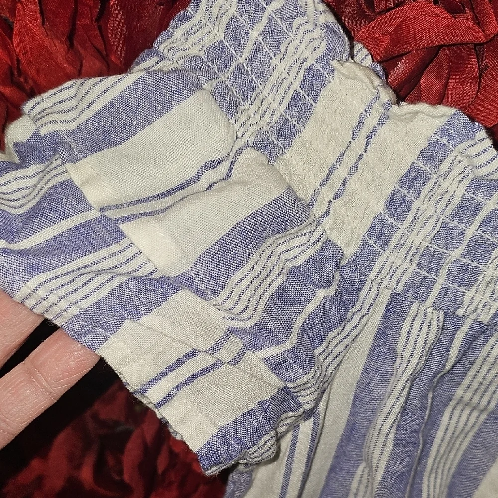 Old Navy chic textured
